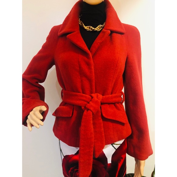 𝑾𝒐𝒓𝒕𝒉 𝑻𝒓𝒆𝒏𝒄𝒉 𝑪𝒐𝒂𝒕 - Picture 4 of 6